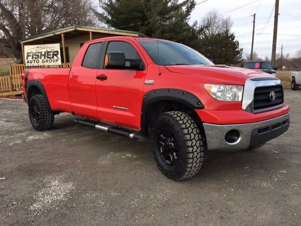 2008 Toyota Tundra 5.7L V8 LIFTED, 35's, Flowmasters, CLEAN!