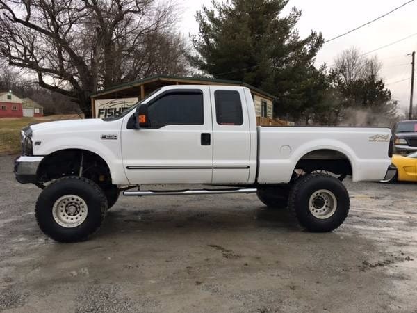 2000 Ford F250 V10 Monster Truck 8 Lift, NO RUST, LOW MILES!