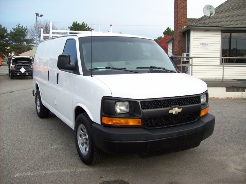2009 Chevrolet 1500  Cargo Van