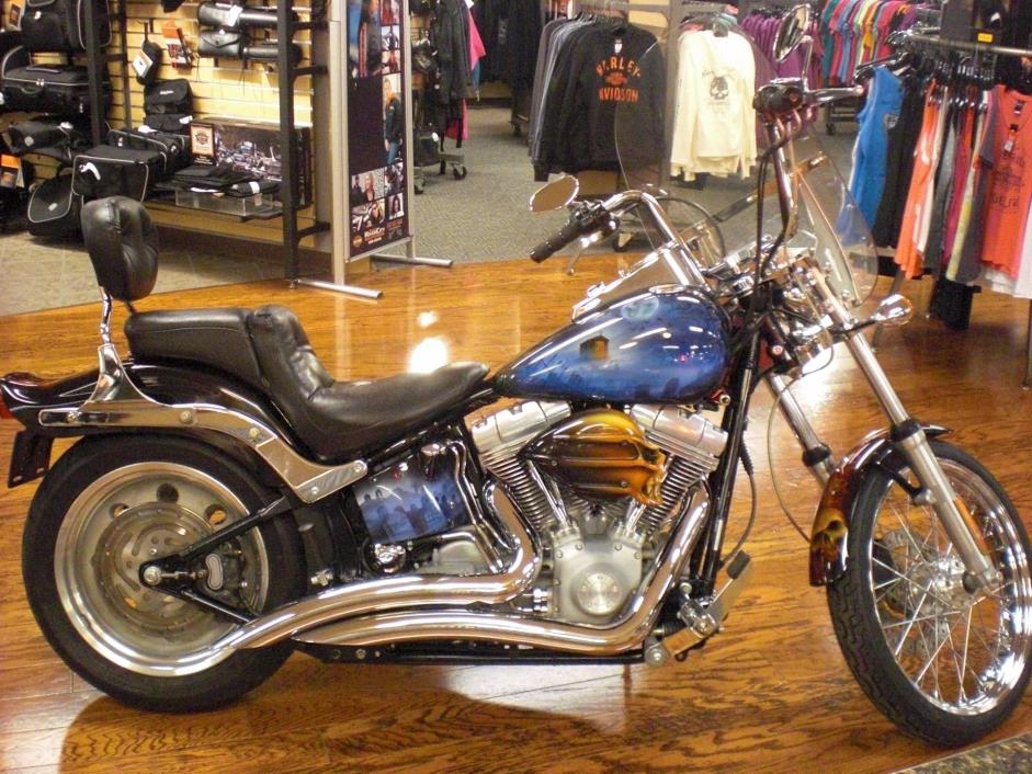 2006  Harley-Davidson  Softail Standard
