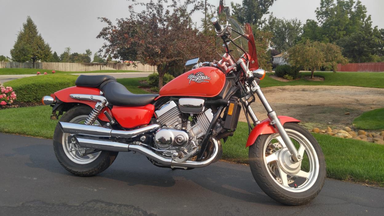 1994  Honda  Magna VF750C