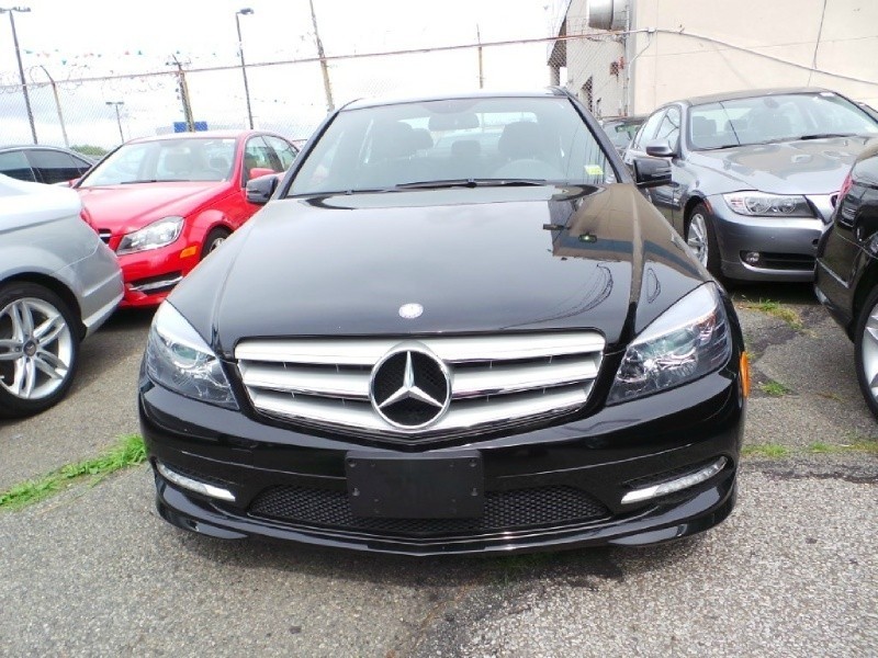 2011 Mercedes-Benz C-Class C300 4MATIC Leather, Sunroof, Navigation