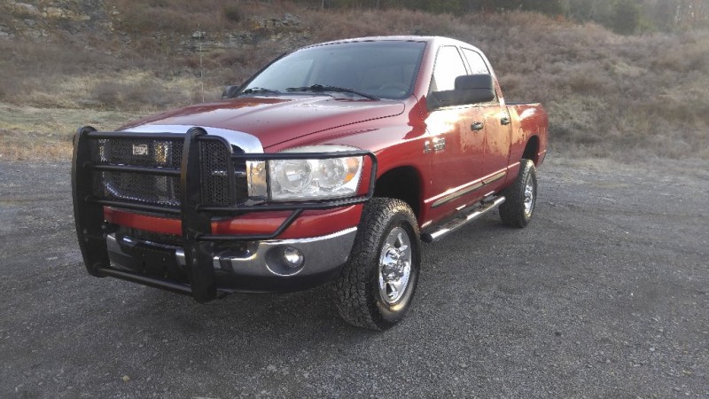 2007 Dodge Ram 2500 4WD Quad Cab 140.5 SLT