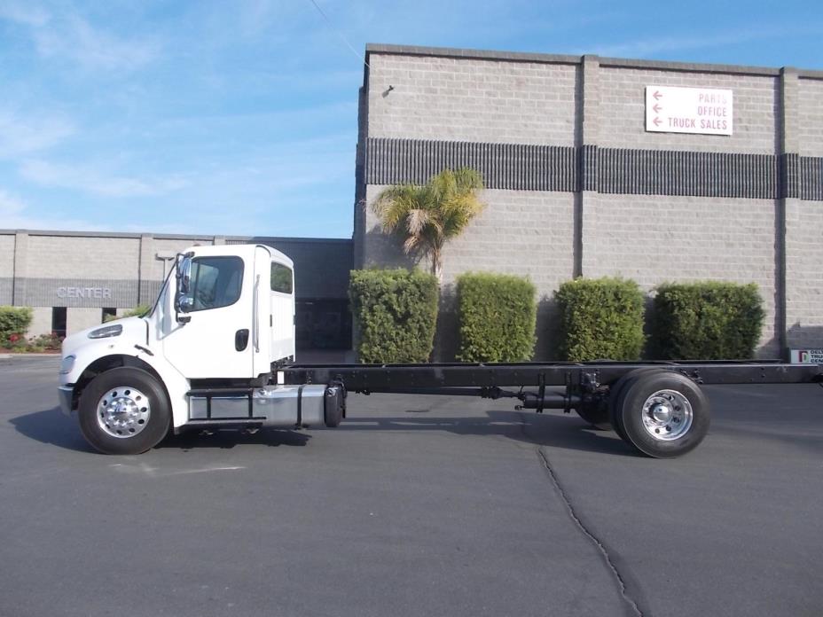 2015 Freightliner Business Class M2 106  Cab Chassis