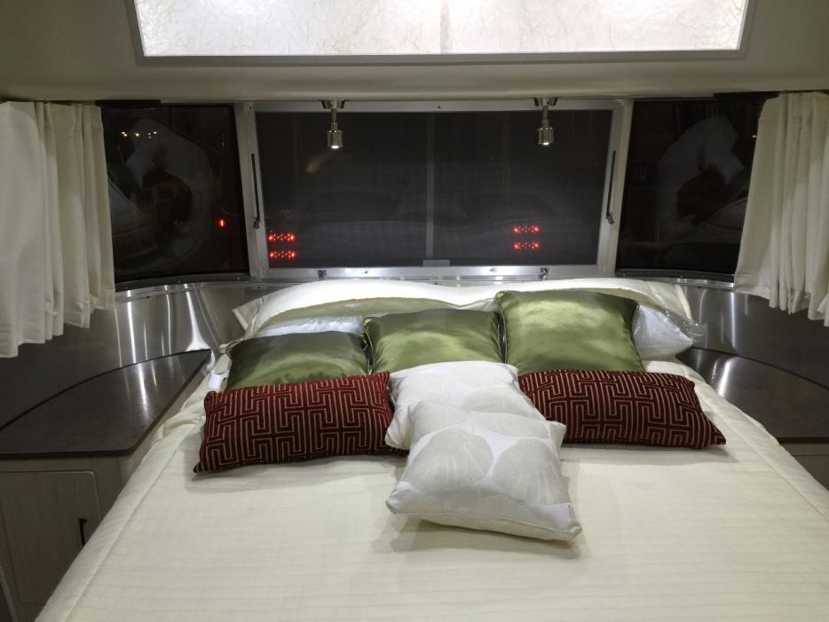 2015 Airstream INTERNATIONAL SERENITY