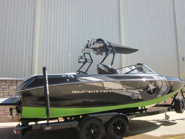 2014 Nautique Super Air Nautique G23