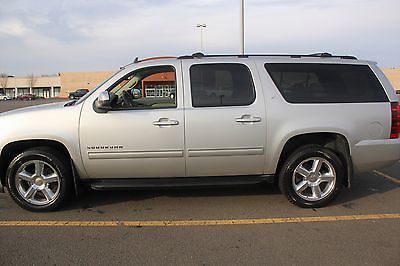 2010 Chevrolet Suburban 1500 LT 4 x 4 2010 Chevrolet Suburban 1500 4WD