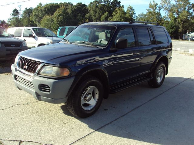 2001 Mitsubishi Montero Sport LS 2WD 4dr SUV