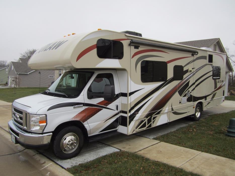 2015 Thor Motor Coach OUTLAW 29H