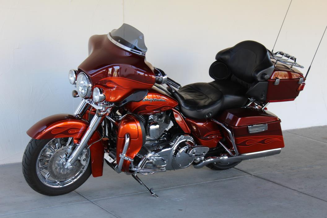 2010  Harley-Davidson  CVO™ Ultra Classic Electra Glide