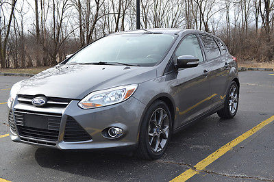 2014 Ford Focus SE Hatchback 4-Door 2014 Ford Focus SE Like New Condition