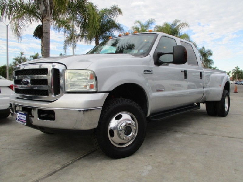 2005 Ford F350 DRW LARIAT 4X4 Turbo DIESEL ++ONE OWNER++