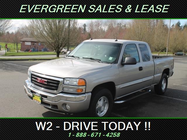 2004 GMC Sierra 1500 SLE - Low Miles !!