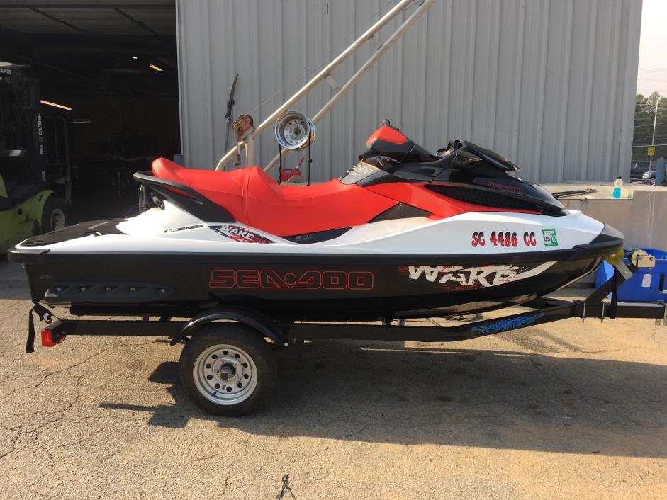 2010  Sea-Doo  WAKE™ Pro 215