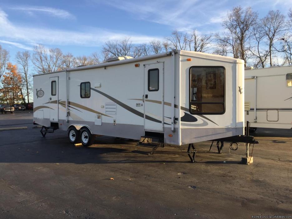 2006 KEYSTONE VR1 32FT 1 SLIDE CLEAN LOADED SLEEPS 4