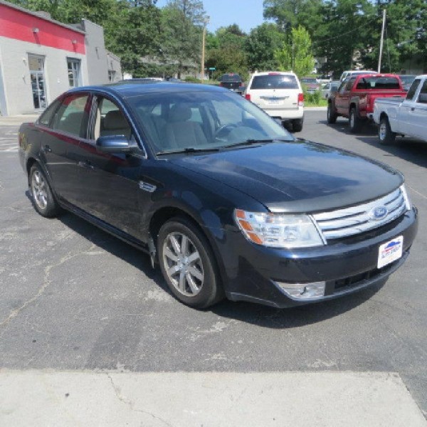 2008 Ford Taurus 4dr Sdn SEL FWD 100% GUARANTEED APPROVAL