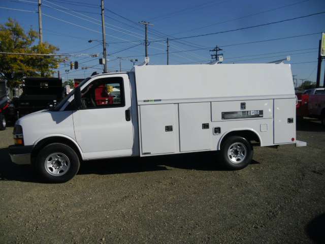 2017 Chevrolet Commrcial Cutaway Express 3500  Utility Truck - Service Truck