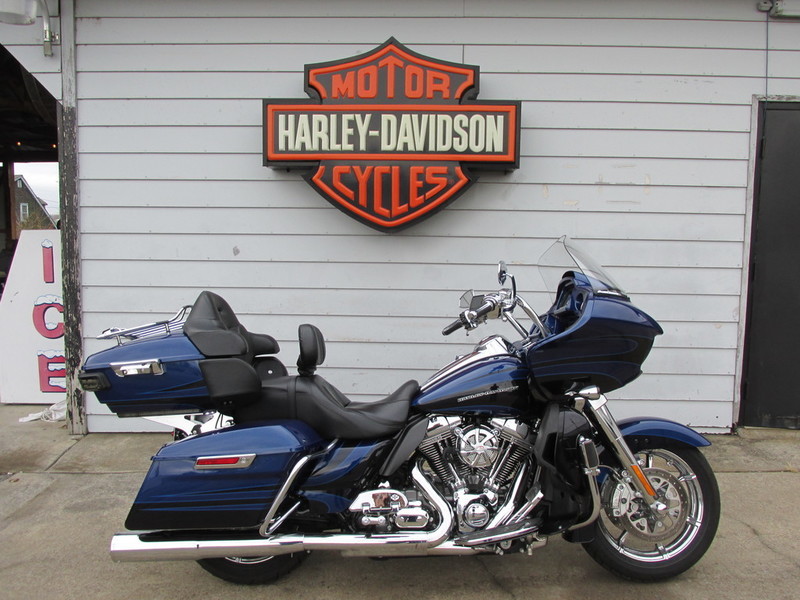 2015 Harley-Davidson FLTRUSE - CVO Road Glide Ultra