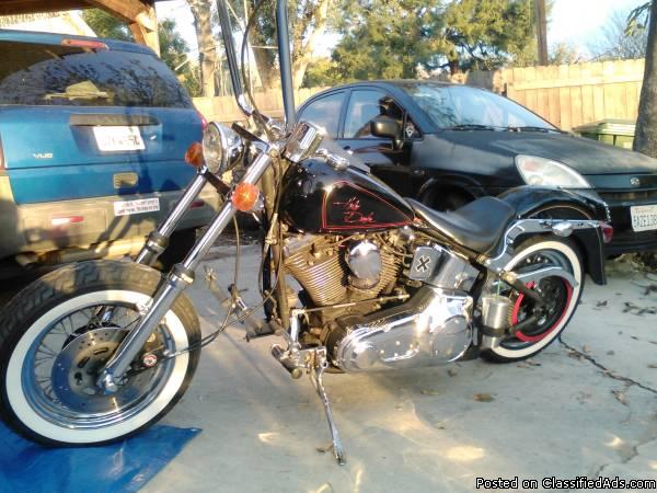 1990 Old School Soft-tail custumed Harley Davidson Motorcycle, 1
