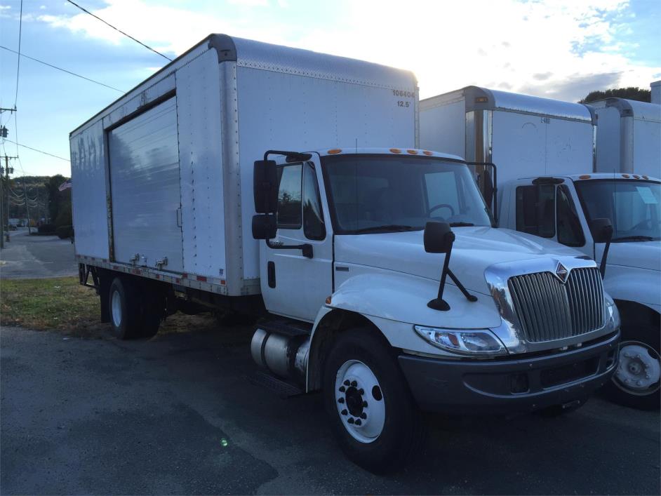 2011 International 4300  Box Truck - Straight Truck