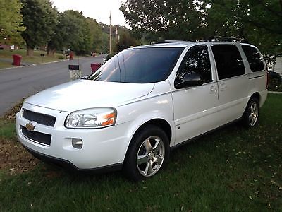 2008 Chevrolet Uplander  Chevy Uplander DLT 2008