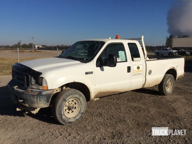 2004 Ford F-250 Xl Super Duty 4x4  Pickup Truck