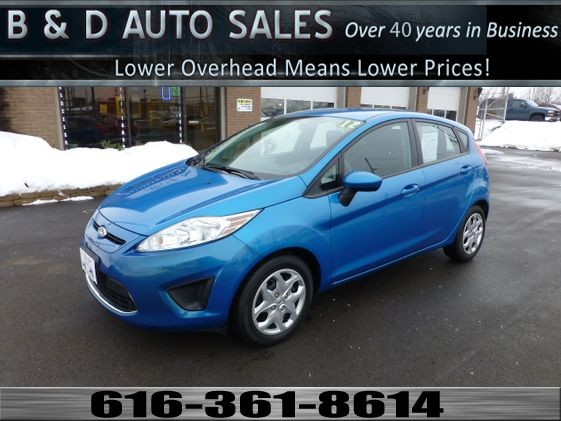 2012 FORD FIESTA HATCHBACK SE - One Owner! No Accidents!