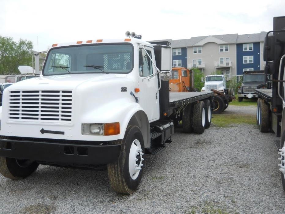 1999 International 4900  Flatbed Truck