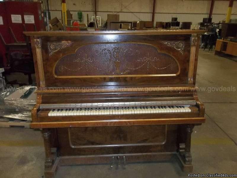 Antique Bush & Gerts Upright Piano, 0