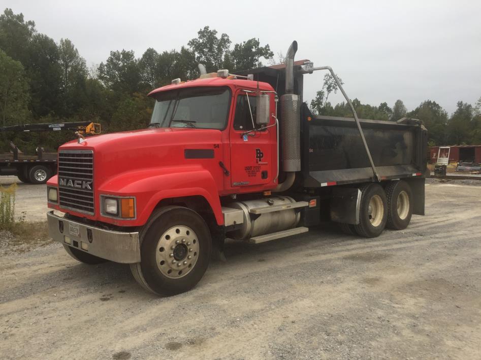 2001 Mack Cx613  Dump Truck