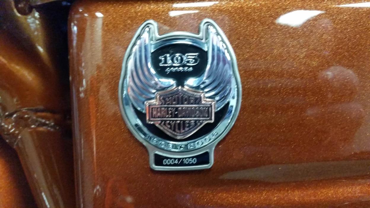 2008  Harley-Davidson  CVO™ Screamin' Eagle Dyna