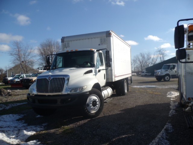 2009 International 4300  Box Truck - Straight Truck