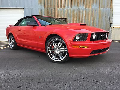 2007 Ford Mustang GT Convertible 2-Door 2007 Ford Mustang GT Convertible 2-Door 4.6L 21k Miles