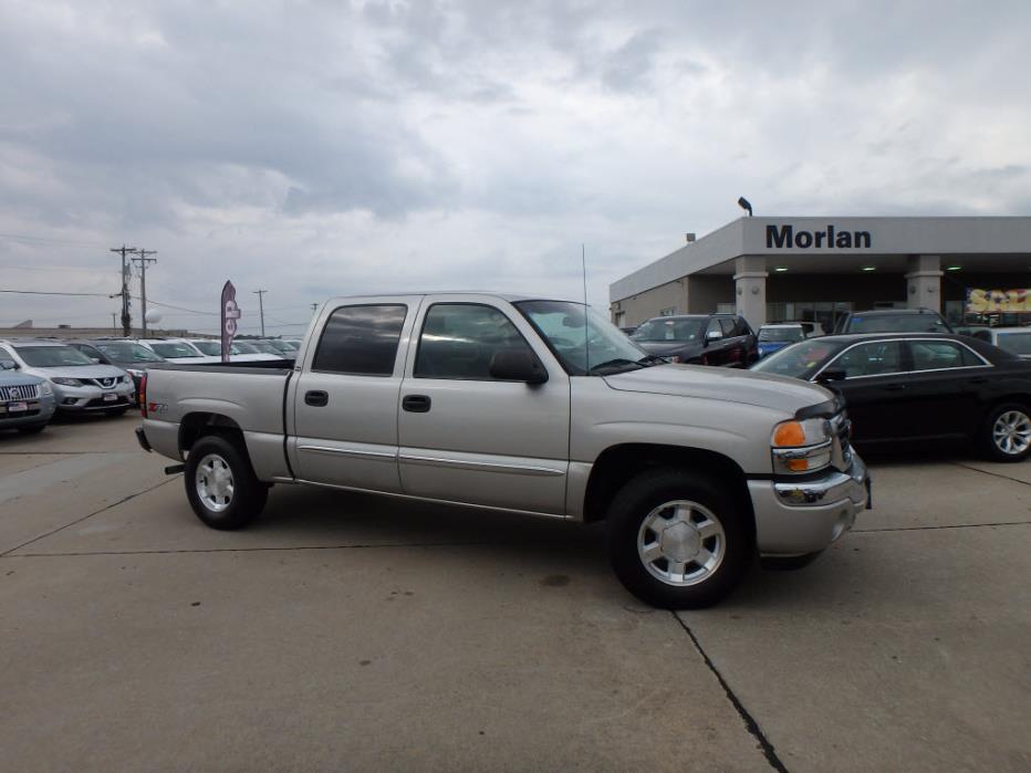 2005 Gmc Sierra 1500  Pickup Truck