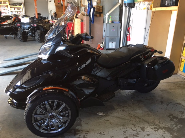 2013  Can-Am  Spyder ST Limited
