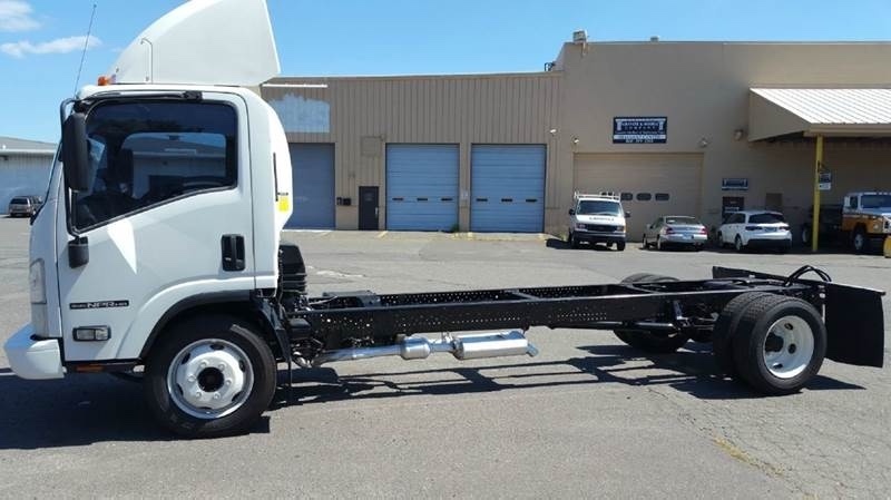 2009 Isuzu Npr Hd  Box Truck - Straight Truck