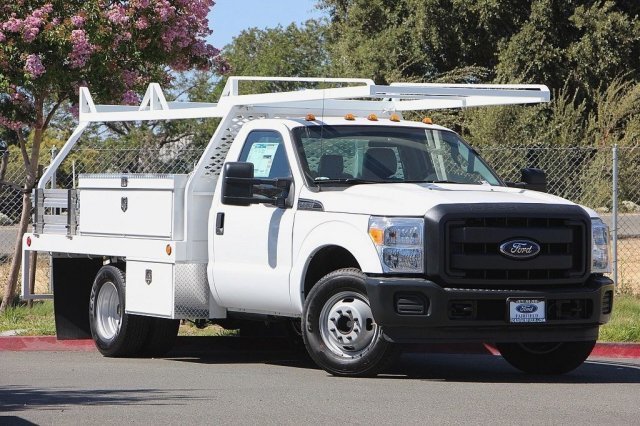 2016 Ford F350  Contractor Truck