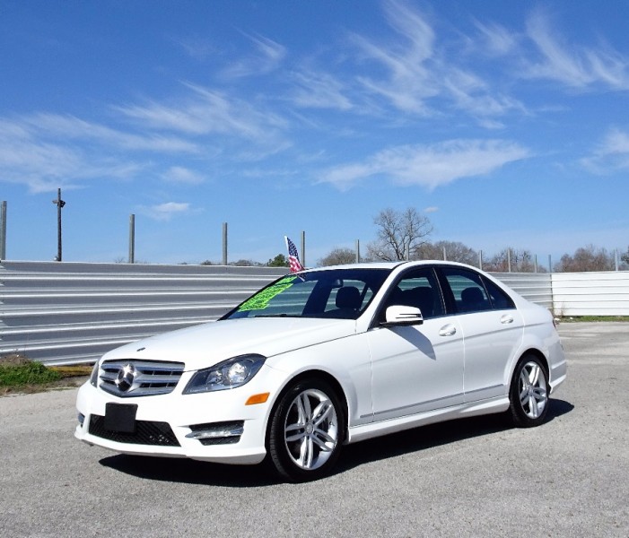 2013 Mercedes-Benz C-Class 4dr Sdn C250 Sport RWD