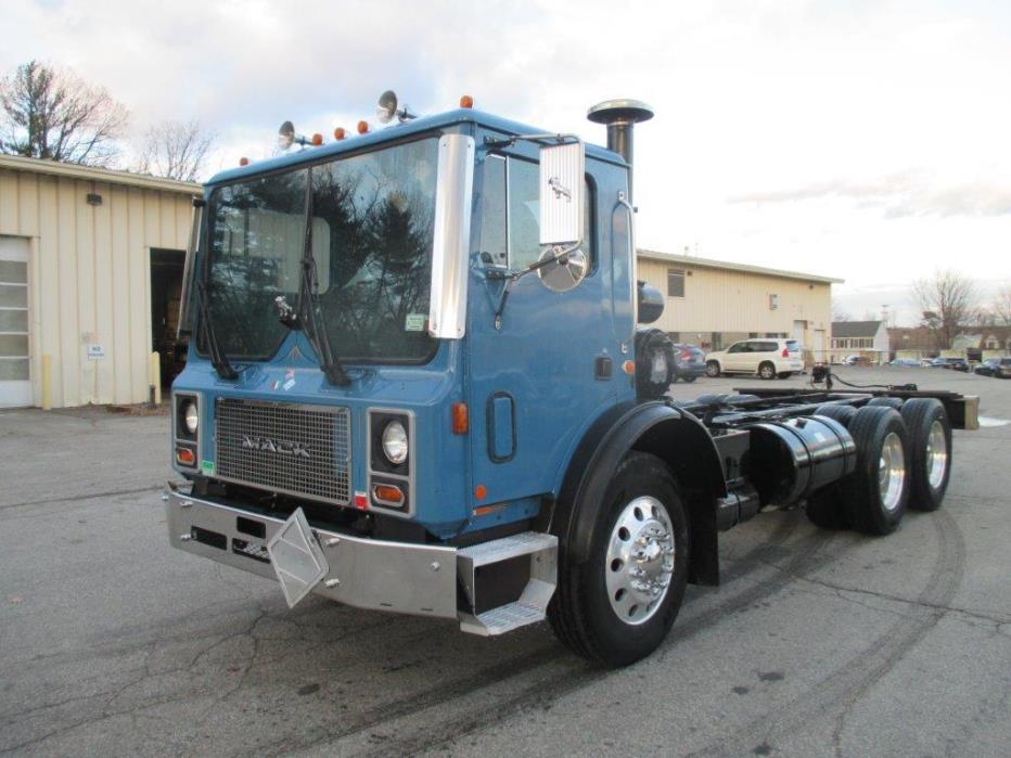 2005 Mack Mr690s  Cab Chassis