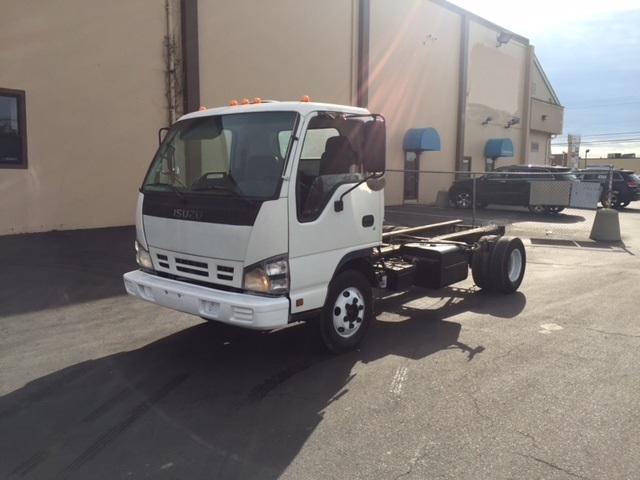 2006 Isuzu Npr  Cab Chassis