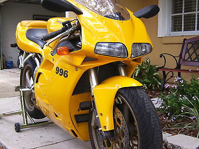 1999 Ducati Superbike  1999 Ducati 996 Biposto Superbike - Excellent Original Condition