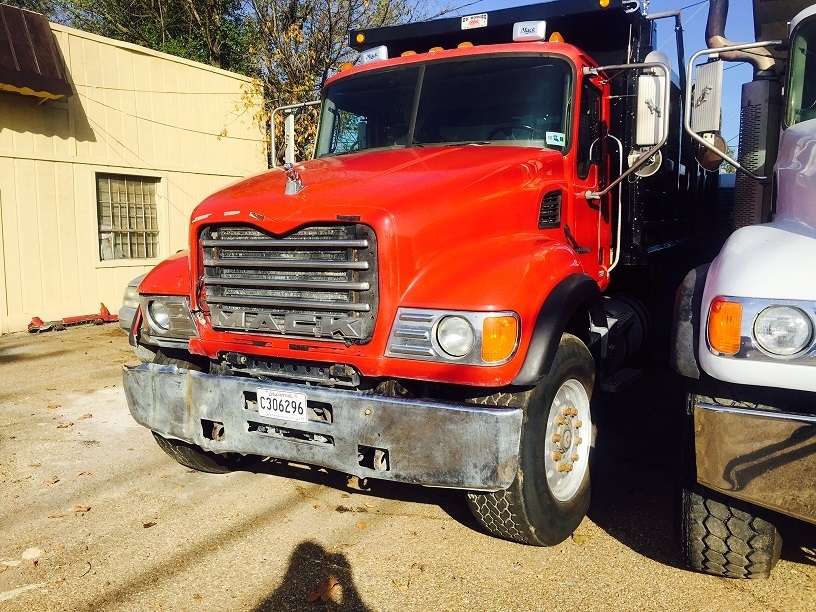 2004 Mack Cv713  Dump Truck