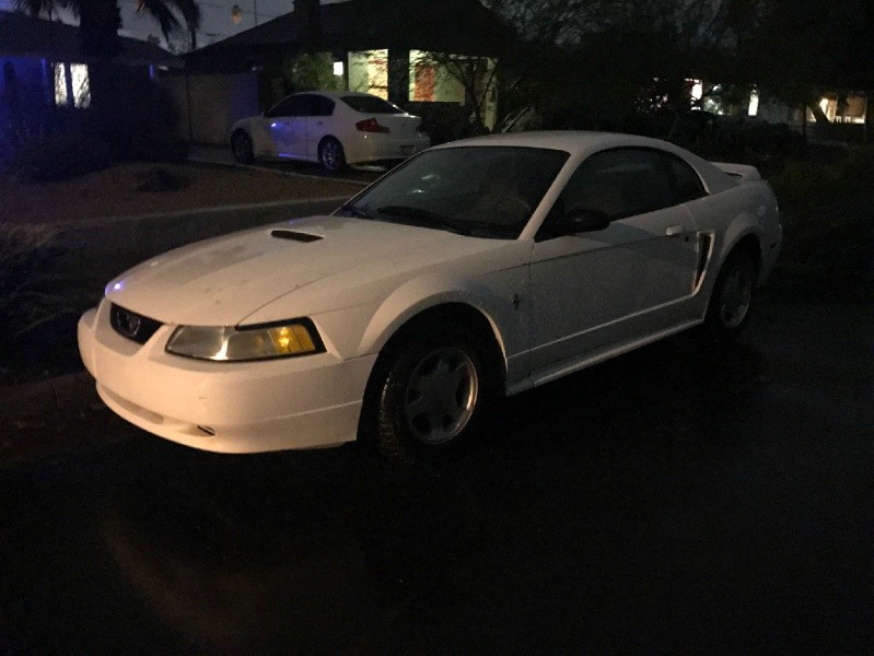 2000 Ford Mustang 2dr Cpe -Only 120K Miles !!