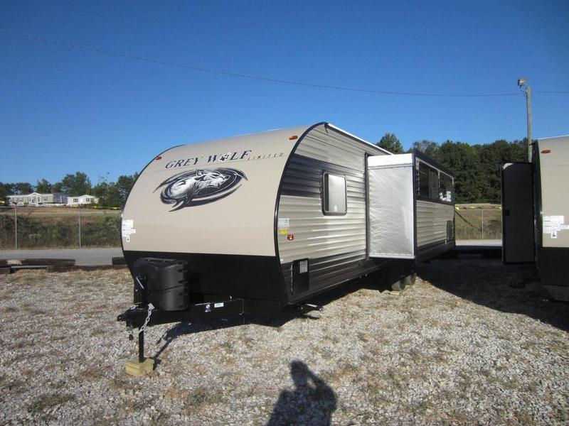 2017 Forest River Cherokee Grey Wolf 26CKSE