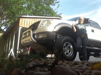 2005 Ford F-150 FX4 off road truck