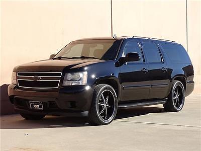 2008 Chevrolet Suburban LT 2008 Chevrolet Suburban LT Custom Interior Front Bench Seat 22