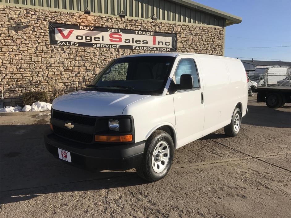 2010 Chevrolet 1500  Cargo Van