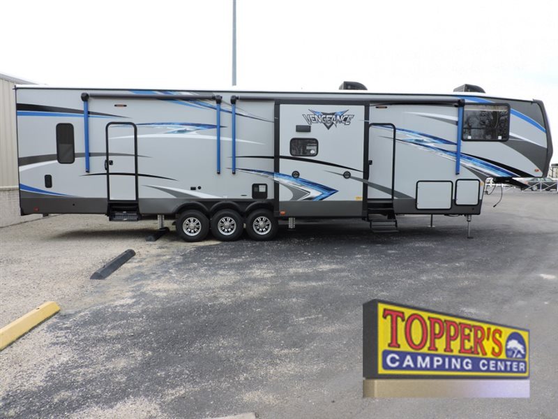 2017 Forest River Rv Vengeance 422V12-6