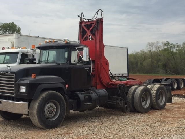 2003 Mack Rd688s  Cab Chassis