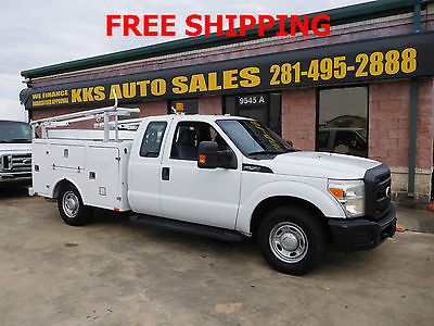 2011 Ford F-250 Utility XL Extended Cab Pickup 4-Door 2011 Ford F-250 Super Duty utility truck XL Extended Cab 4-Door 6.2L gas engine